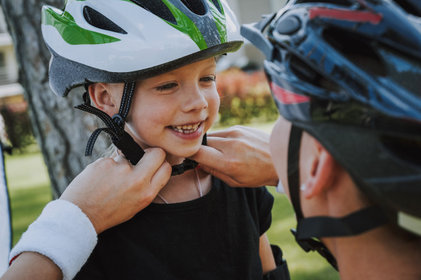 Casque obligatoire pour jeunes cyclistes